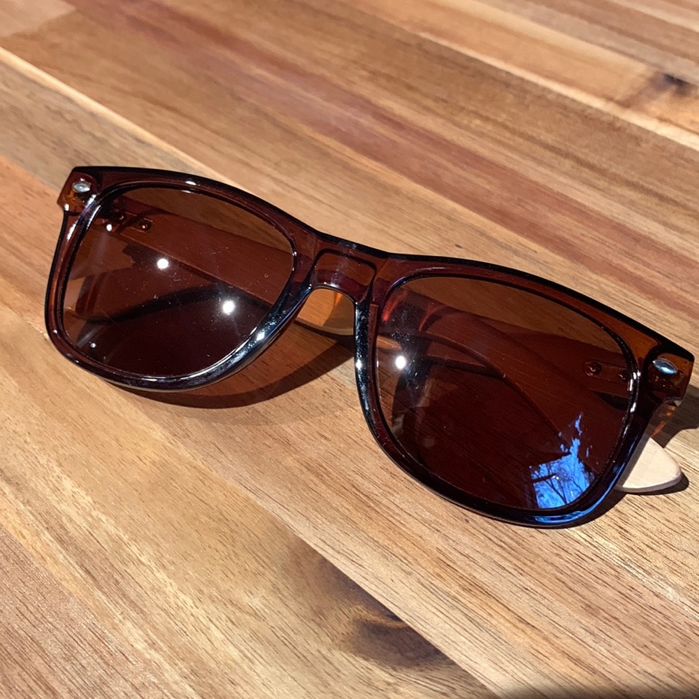 *FREE W/PURCHASE - Retro Wayfarer Style Sunglasses - amber colour with wood